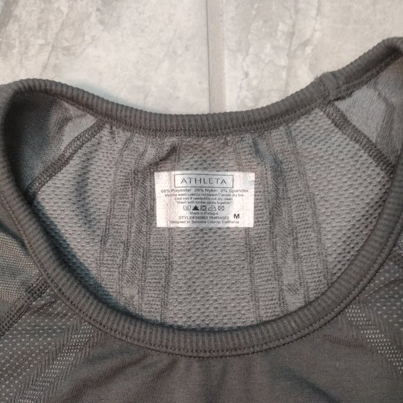 ATHLETA Women's short-sleeve gray tech athletic top, M - Picture 5 of 10